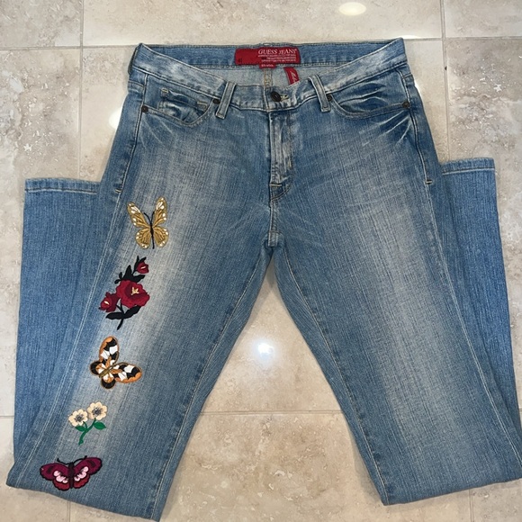 Guess Jeans; Melrose Flare. EUC. Size 29 with stretch. - Picture 5 of 13